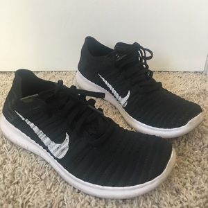 Nike Flyknit Free Rn